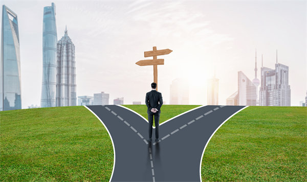 如果一家企業(yè)沒(méi)有明確的經(jīng)營(yíng)戰(zhàn)略，會(huì)有什么樣的風(fēng)險(xiǎn)？