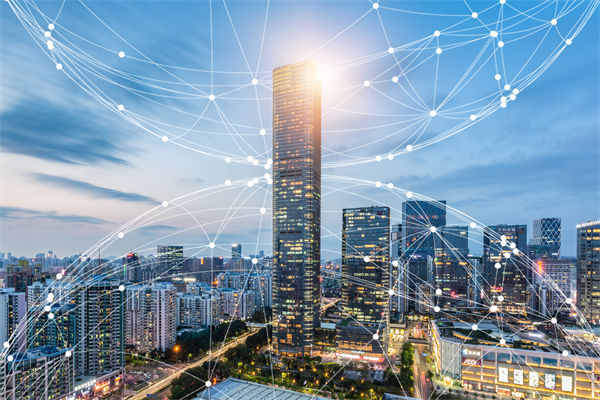 在全球化競爭中，企業(yè)如何制定有效的戰(zhàn)略管理策略？