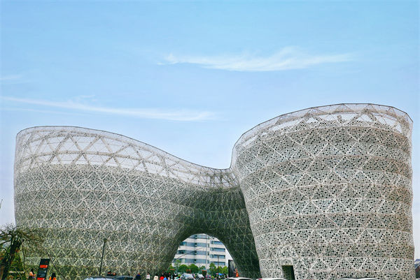 企業(yè)發(fā)展遇瓶頸，株洲戰(zhàn)略咨詢公司如何助力突破困局、重塑輝煌？