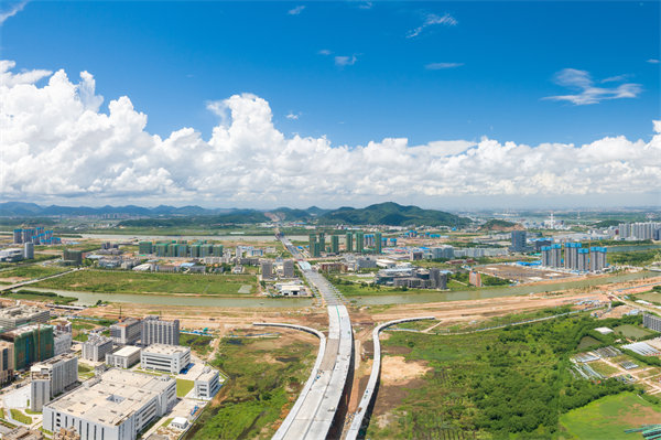 企業(yè)轉(zhuǎn)型卡在瓶頸期難突破，中山管理咨詢(xún)?nèi)绾沃髽I(yè)找到新路徑？