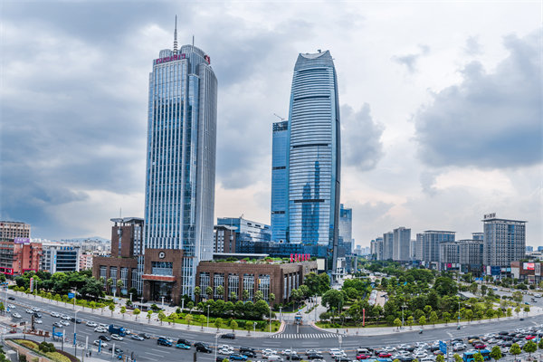 企業(yè)卡在增長(zhǎng)瓶頸管理老套，東莞管理咨詢(xún)能劈開(kāi)新路嗎？